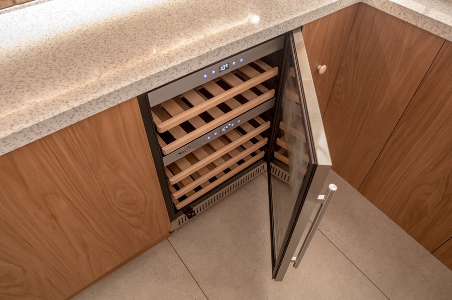 COLD VINE C40-KST2 винный шкаф нержавеющая сталь/черный