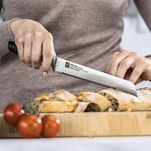 ZWILLING ALLSTAR нож для хлеба 200 мм черный