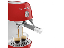 SMEG ECF03RDEU кофеварка красный
