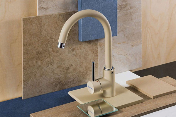 OMOIKIRI SHINAGAWA-GB смеситель черный