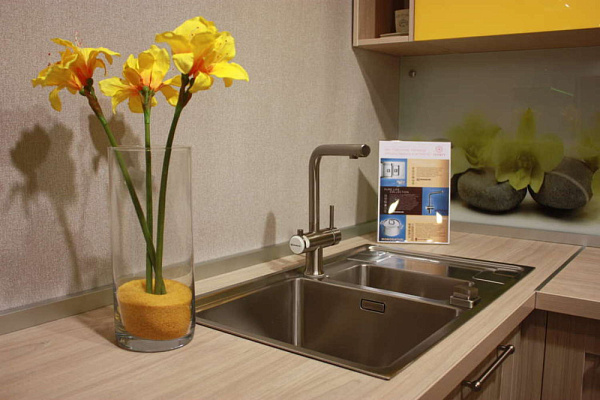 OMOIKIRI HOTARU GB смеситель черный