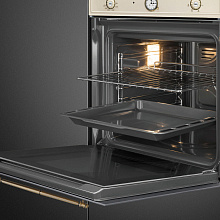 SMEG SFP67C1TPO духовой шкаф кремовый
